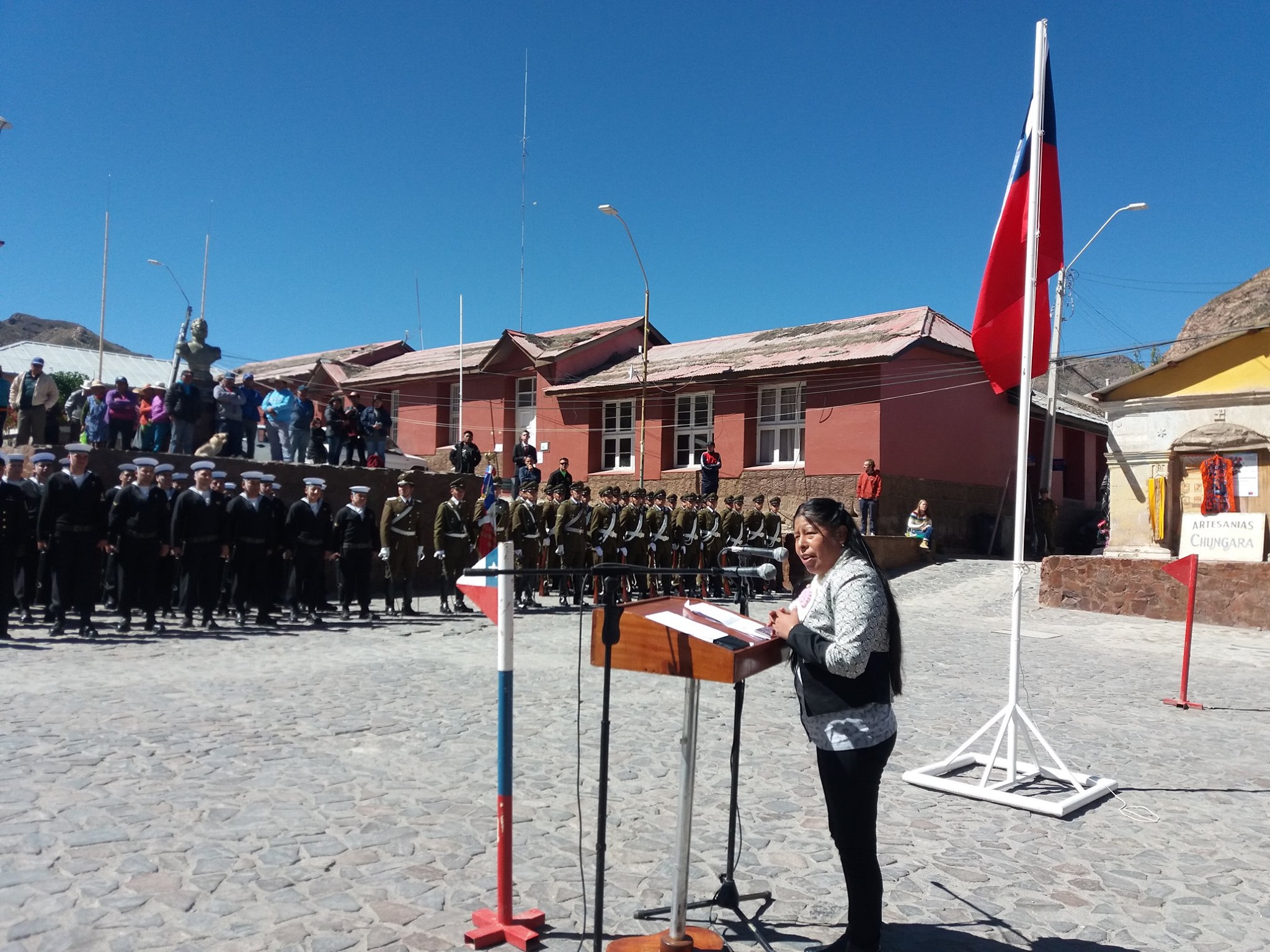 Con desfile cívico-militar Municipio de Putre rinde homenaje a Prat y sus héroes